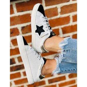 Nearly NEW Vintage Havana Gadol sneaker , $135